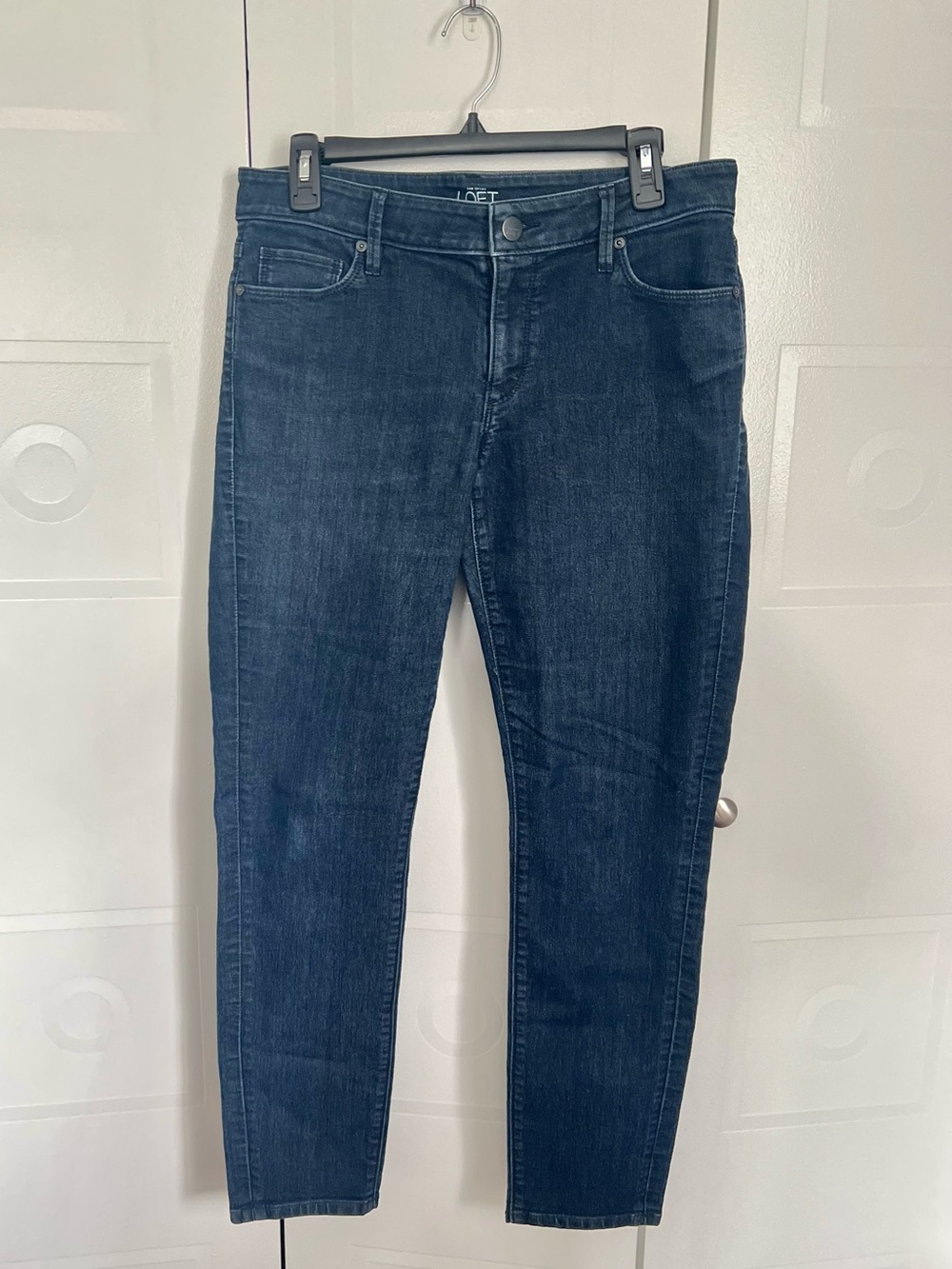 NWOT LOFT Curvy Skinny Jeans in Dark Indigo Blue Size 30/10